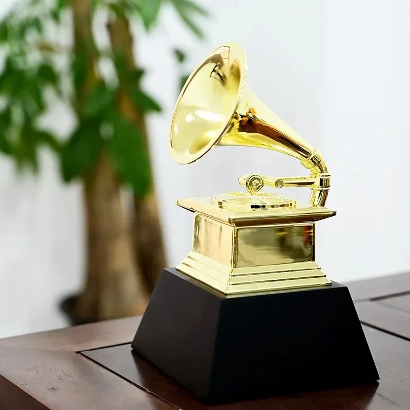 Troféu de Metal em Formato de Trombeta Grammy de 22,5cm – Réplica em Escala 1:1 do Prêmio Musical, Colecionável Pesado para Exibição ou Presente