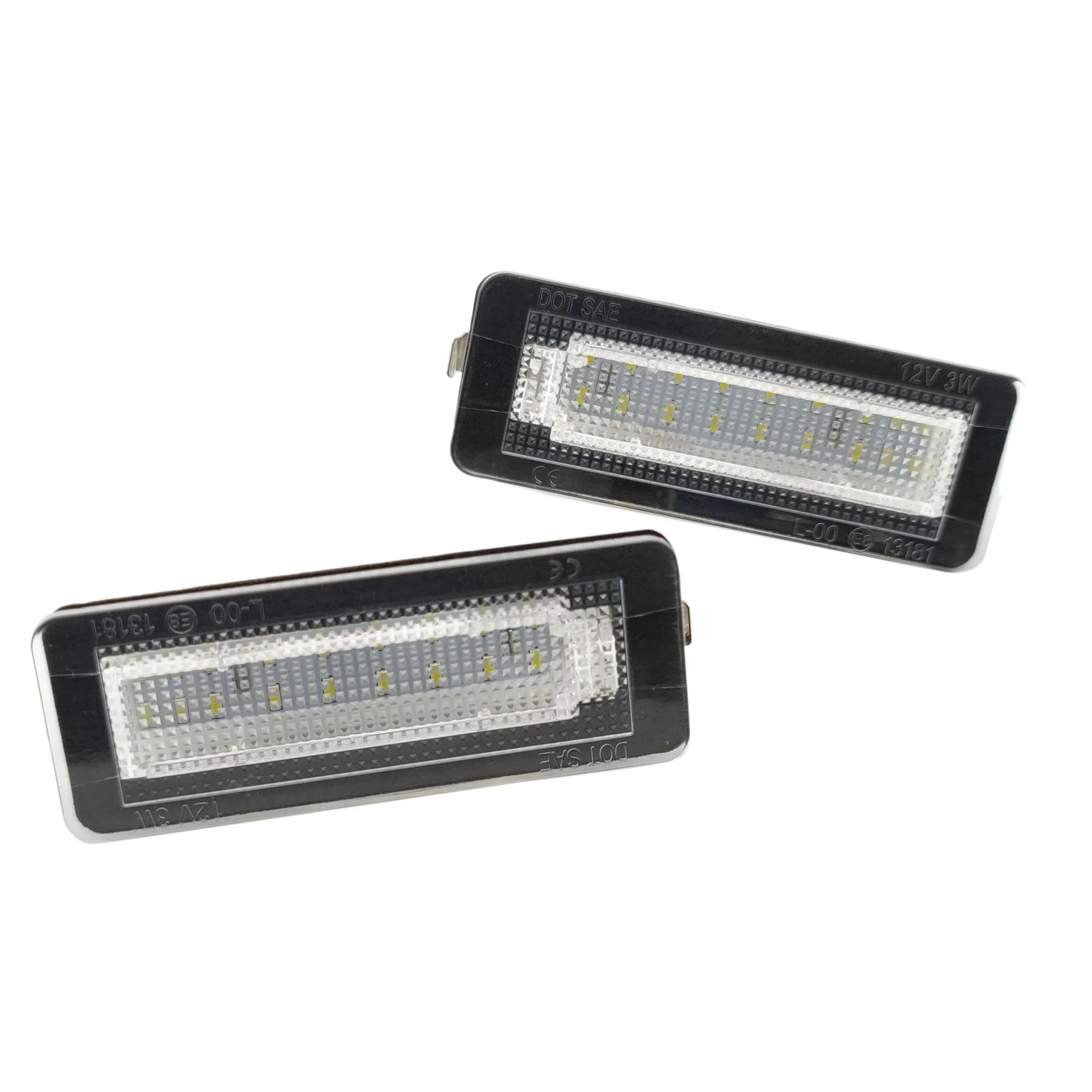 

2Pcs Car LED License Plate Tag Lamp for Benz Smart Fortwo Coupe Convertible 450 451 W450 W453 LED License Plate Light