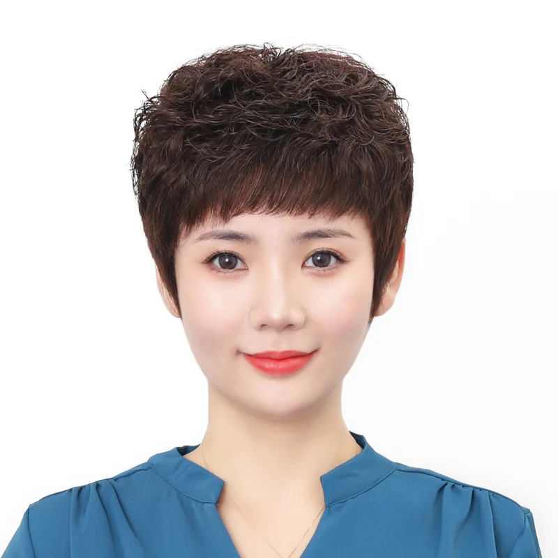 آلية شعر مستعار قصير مجعد شعر بشري واقعي وقابل للتنفس للنساء في منتصف العمر وكبار السن ملابس يومية بلونين