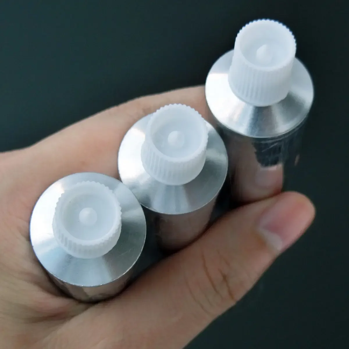 10pcs Silver Aluminum Empty Toothpaste Tubes W / Needle Cap Unsealed Cosmetic Dispensing Tube 5ml 10ml 30ml Wholesale