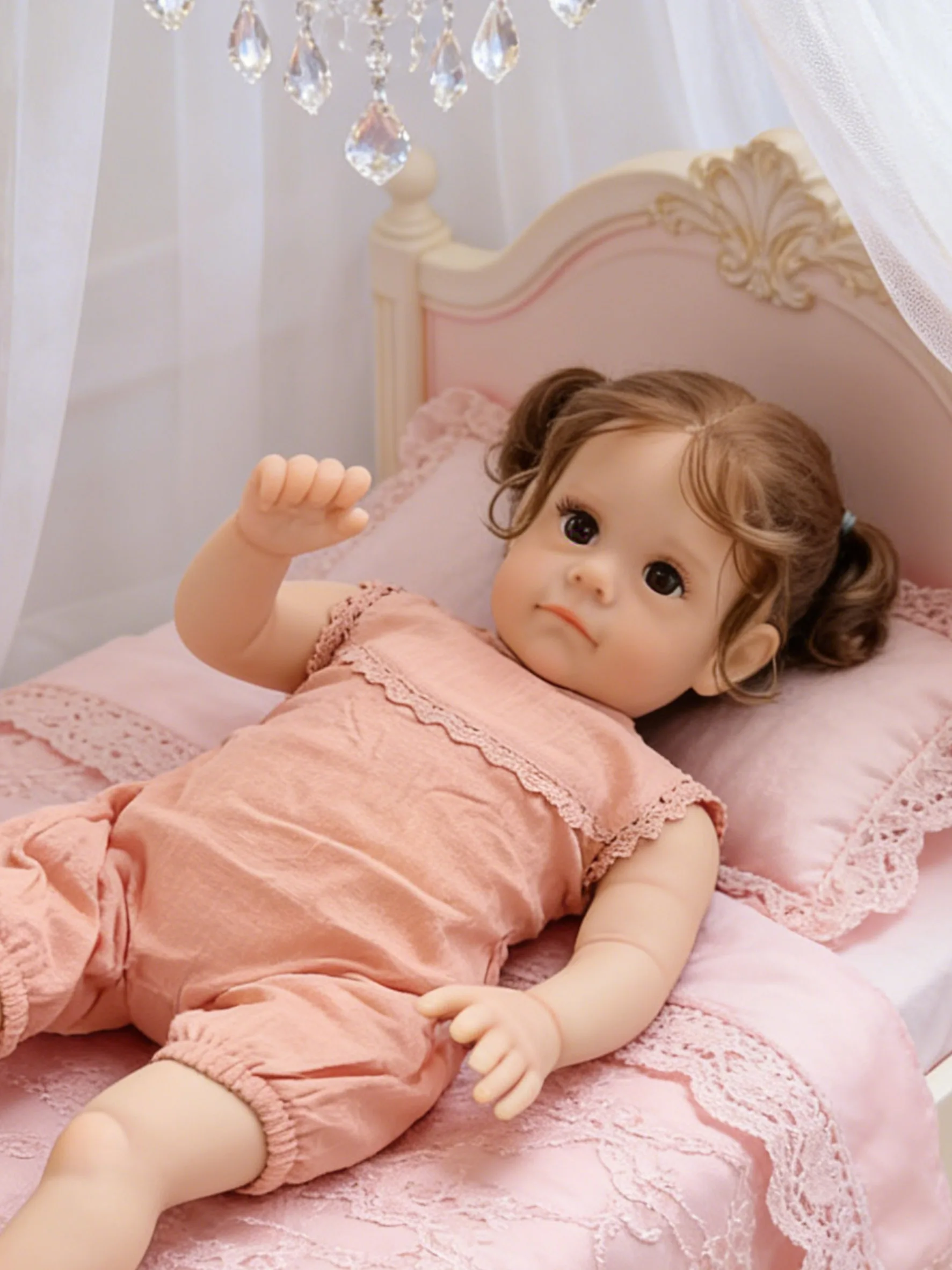 22 pollici Panno Corpo Neonato Maggi Capelli radicati a mano Strati multipli Pittura Pelle con vene visibili Realistica bambino Reborn Doll