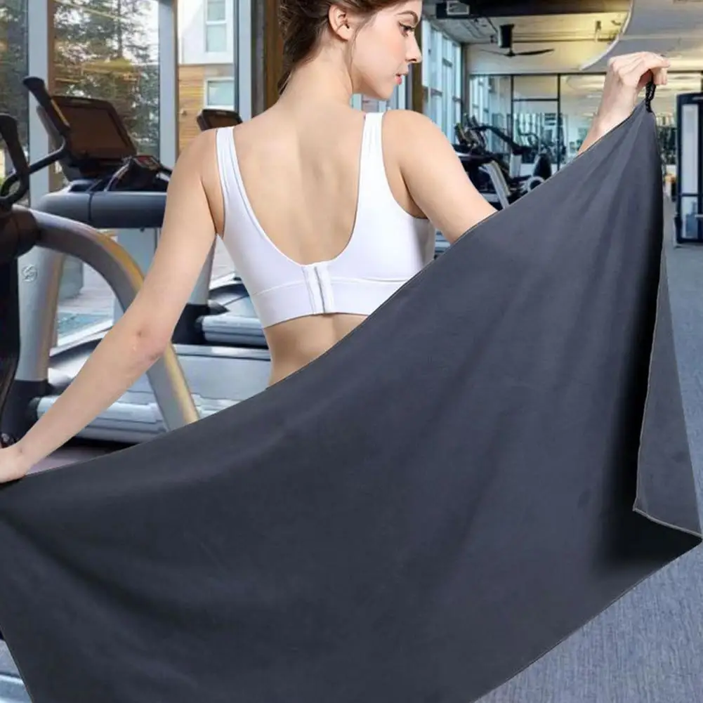 Microfiber Fitness Towel With Zipper Storage Bag Quick-Drying Water Absorbent Machine Beach Yoga Sports Exercise Workout Towel