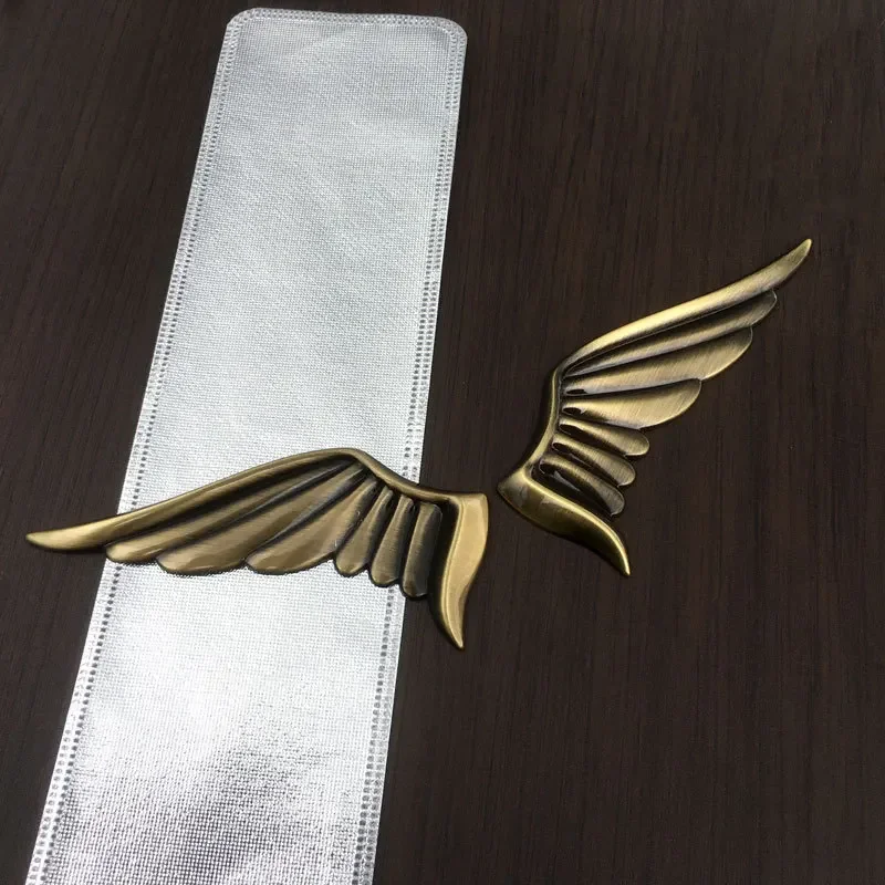 1Pair 3D Metal Angel Hawk Wings car Emblem Badge stickers Decal Car motorcycle Sticker golden for Universal Cars Motorcycle