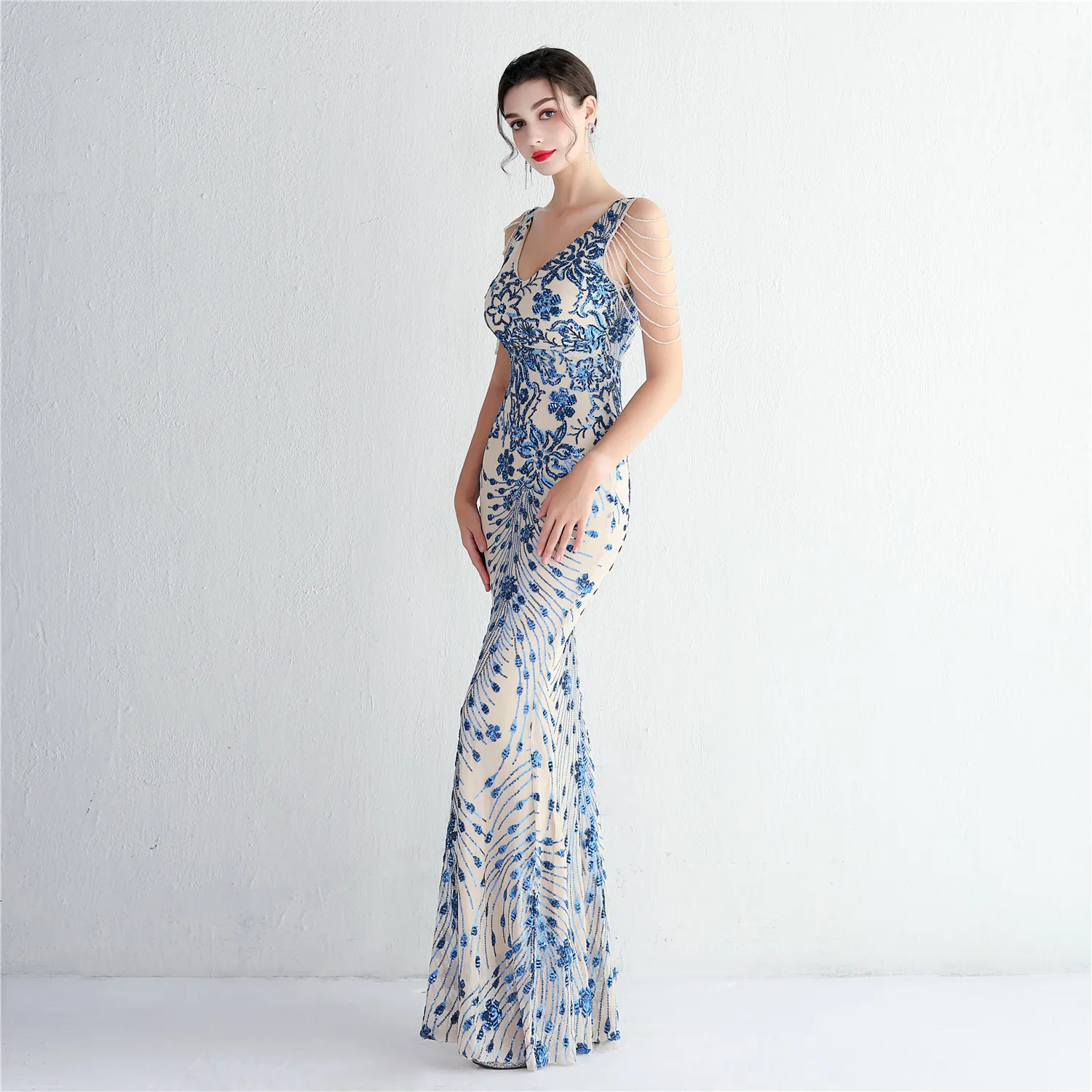 

Elegant Long Sequin Evening Dress: Temperament Slim Gown for Banquet & Annual Meeting
