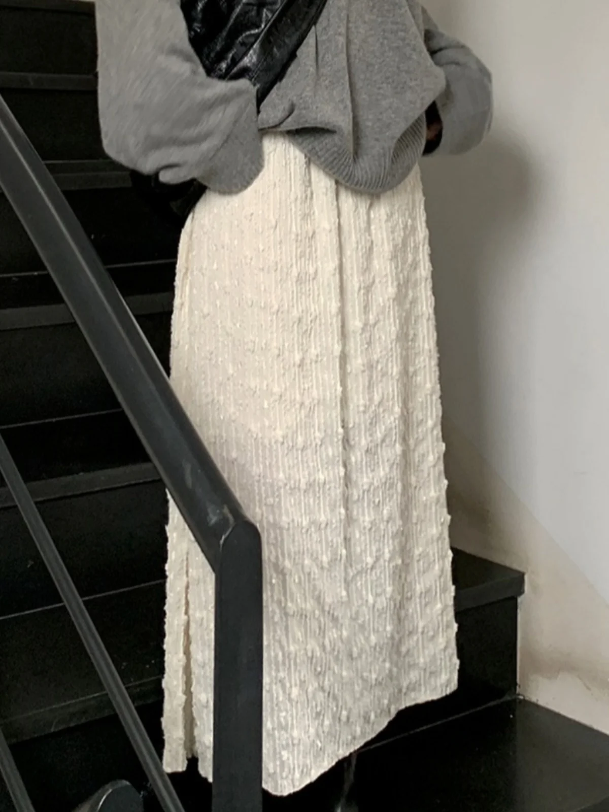 Elegant Long Flocking Half Skirt Women's Early Spring 2025 Super Fairy Korean Style High Waist A-Line Skirt Pure Color