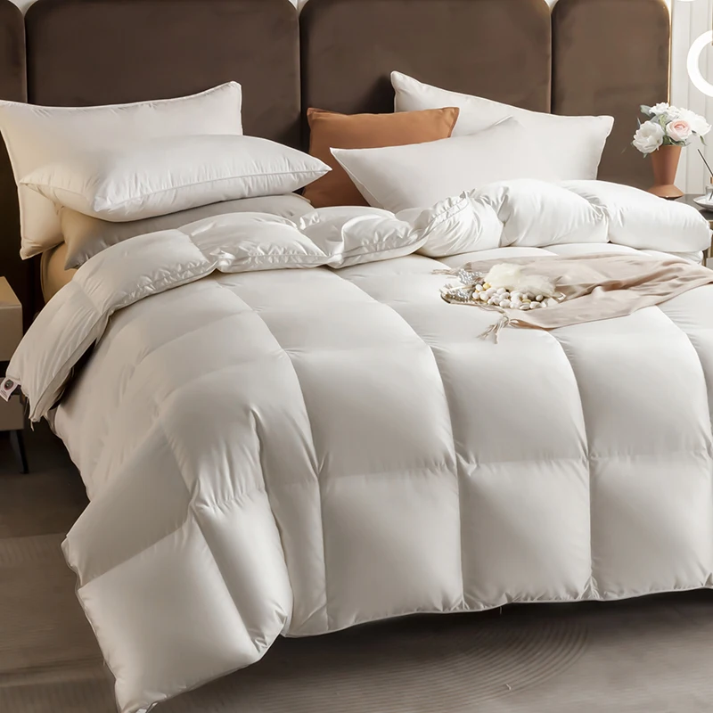 50% Silk + 50% Cotton Shell , High Fluffy 95% White Goose Down Comforter, Warmth Duvet Quilt, Winter All Season Luxury Blankets