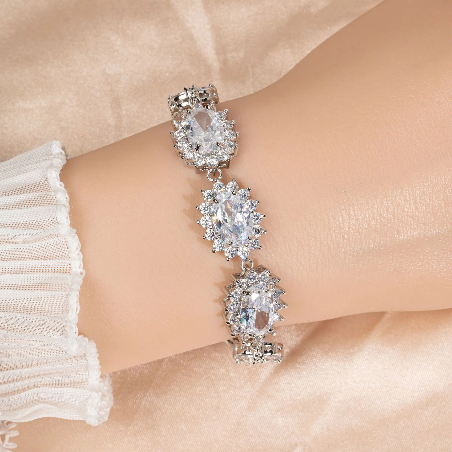 HIBRIDE Summer Translucent Jewellery Set Classic Multicolour Women's Bracelet Daily Dress Accessories Gift Party Prom B07