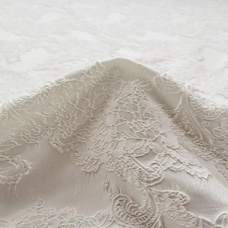 

White and red three-dimensional embossed jacquard dress fabric, women's fashion clothing, wedding fabric