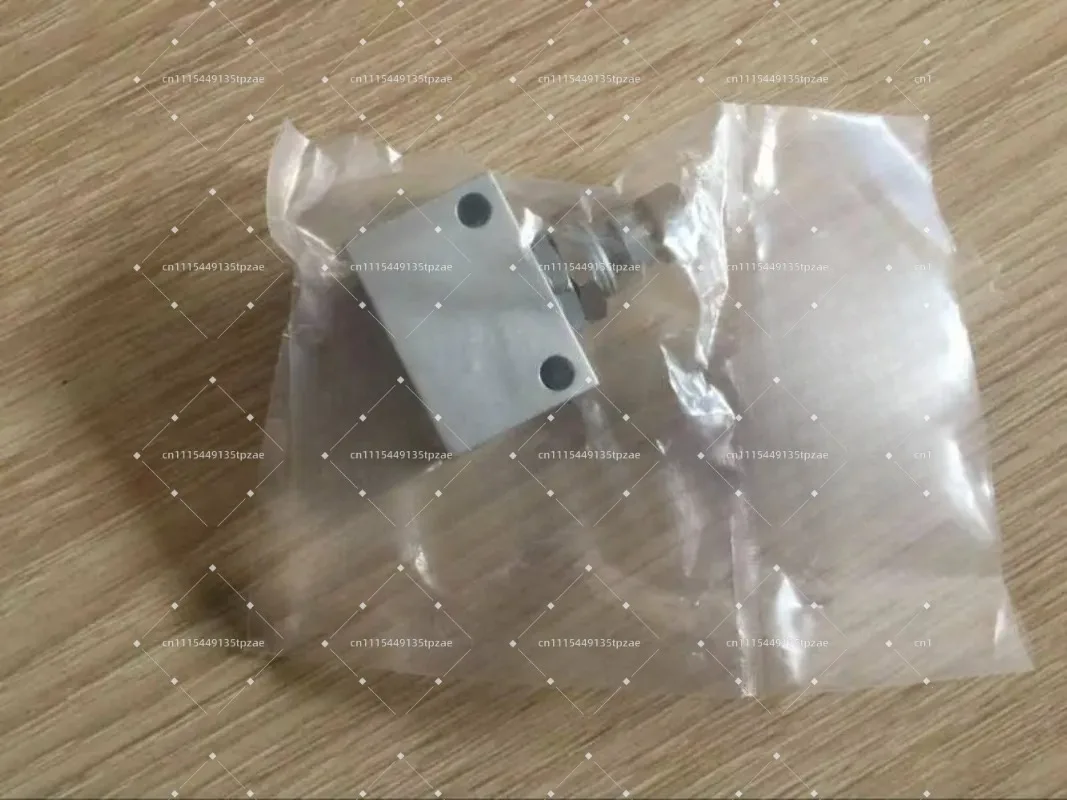 1PCS For FESTO 151215 GR-1/8-B solenoid valve