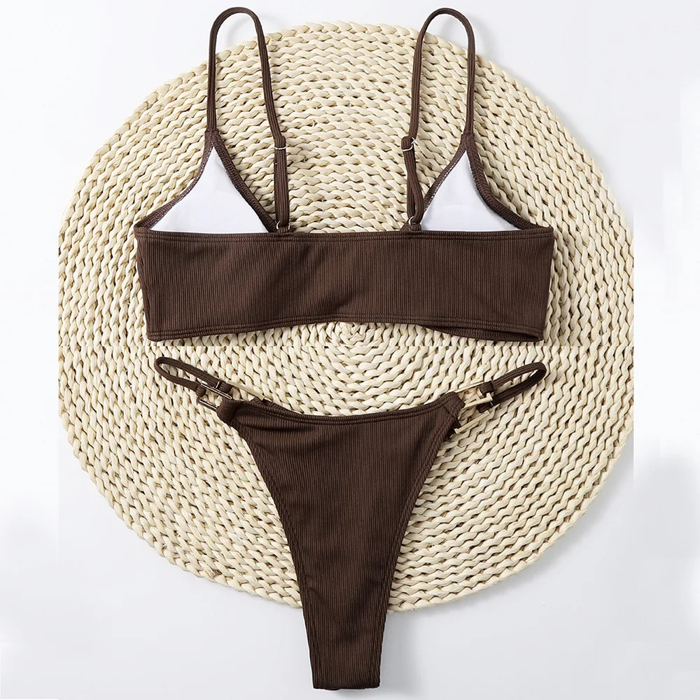 Maillot de bain string côtelé pour femmes, sexy, solide, rembourré, vêtements de plage, été, 2024