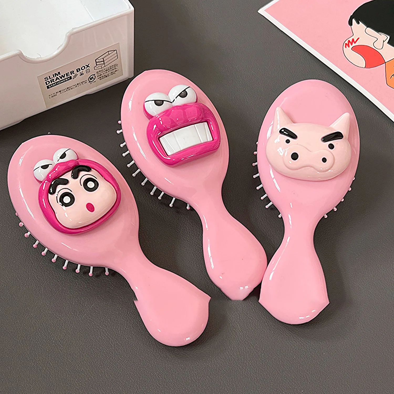 Peigne à coussin d'air Shin Chan Anime, crayon Kawaii, peigne à beurre mignon, peigne pliant, miroir de maquillage, jouet cadeau d'Halloween et de Noël