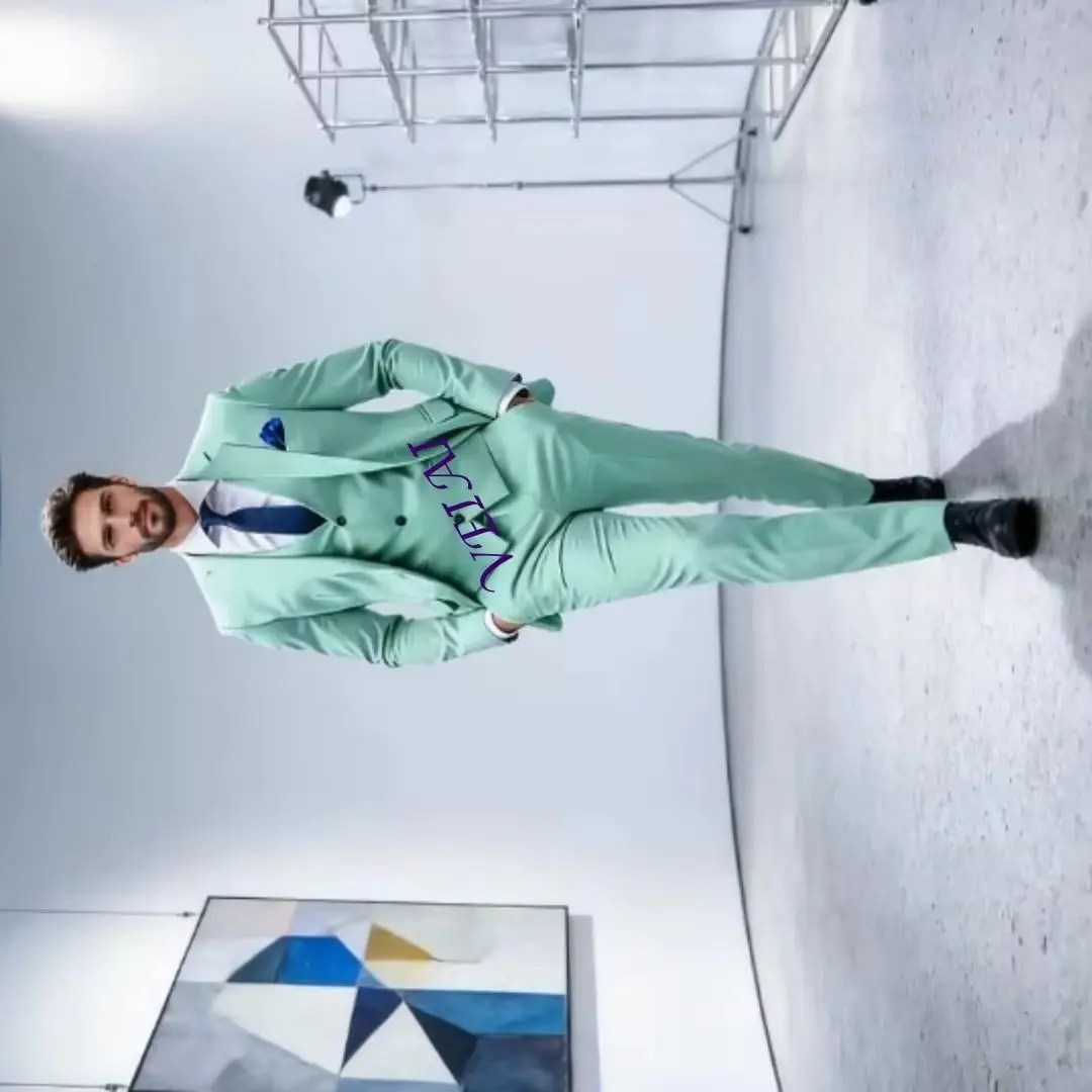 

Мужской индивидуальный костюм-тройка для торжественных мероприятий: пиджак с лацканами на двух пуговицах, жилет и брюки для свадьбы или ужина