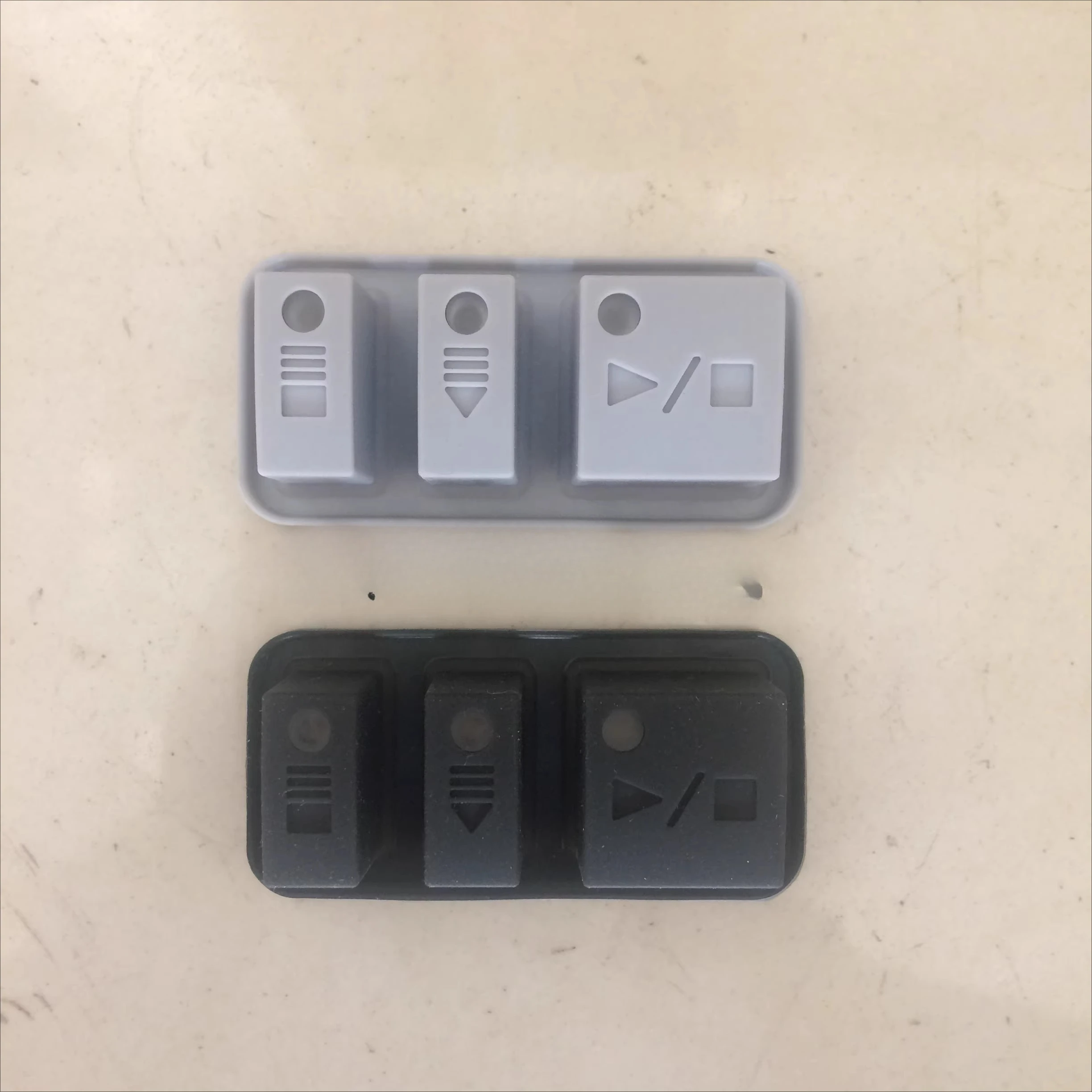 

The latest PSR S700 710 900 910 electronic organ, start and stop button