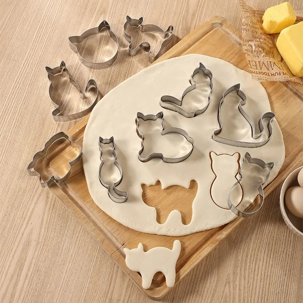 9 stks/set Creatieve Cartoon Bakvorm Leuke Kat Vormige DIY Leuke Biscuit Mold Glad Oppervlak Wandelen en Zitten Kat Serie