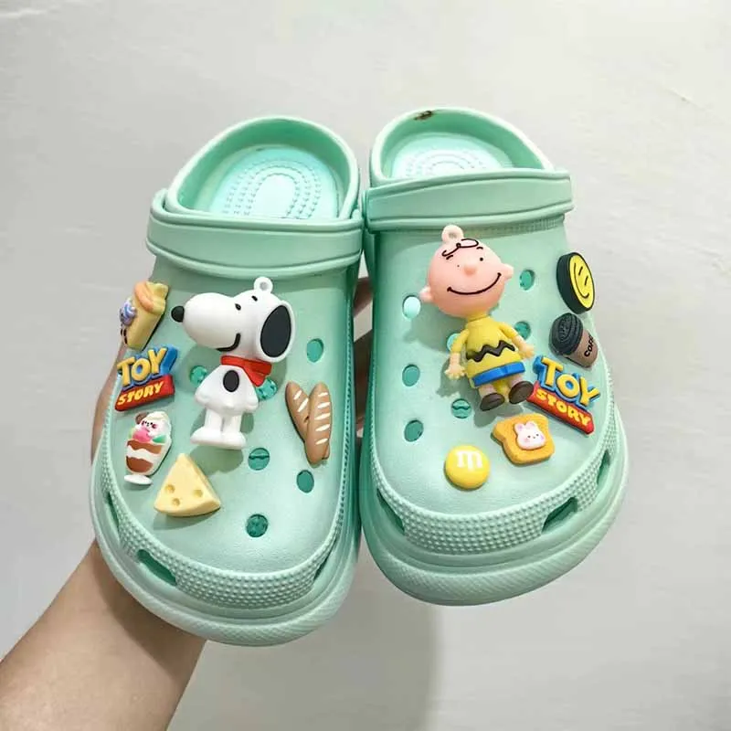 

MINISO Cute Cartoon Snoopy Series Shoe Charms Accessories DIY Sandals Shoe Buckle Set Creative Clogs Decoration