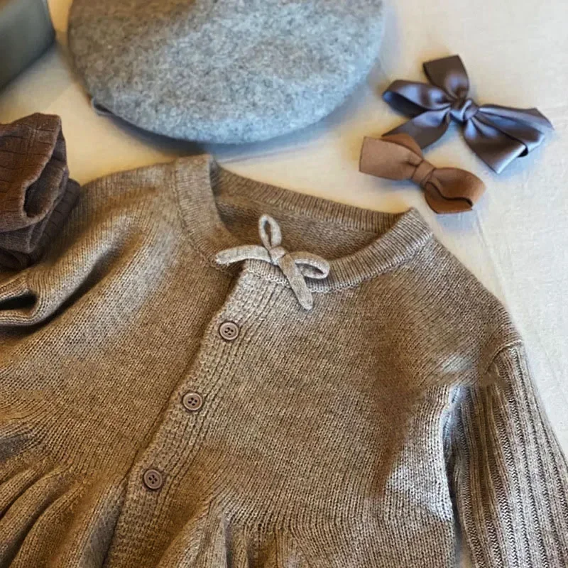 Korean children's clothing 2024 autumn new girl's knitted cardigan single-breasted cute wool sweater for girls to wear outside