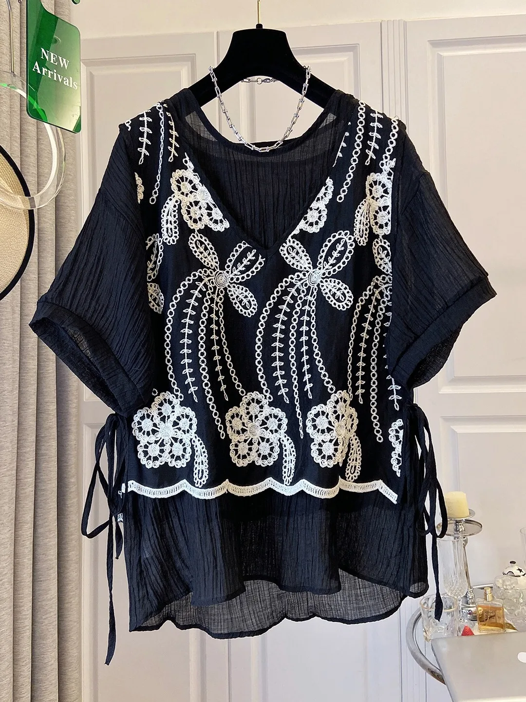 

Heavy Embroidered V-Ne Hook Flower Vest irt Set Women's plus Size Summer Slimming High Collar Narrow Hollow Waist A-Line ...