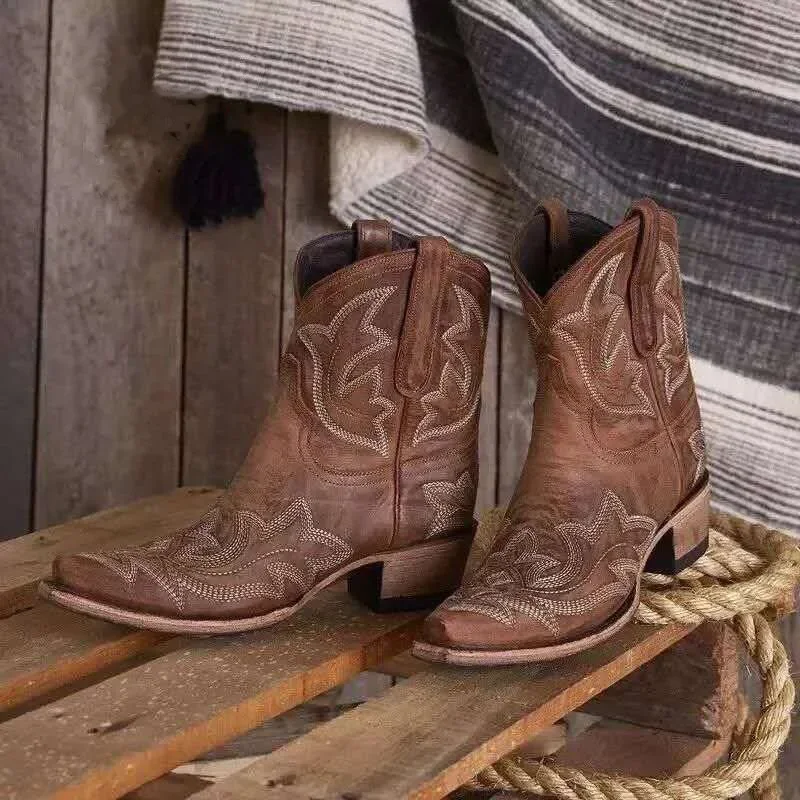 Vintage Embroidery Cowboy Woman Boots 2023 Autumn Winter Thick Heels Ankle Boots For Women Red PU Leather Western Botas Mujer