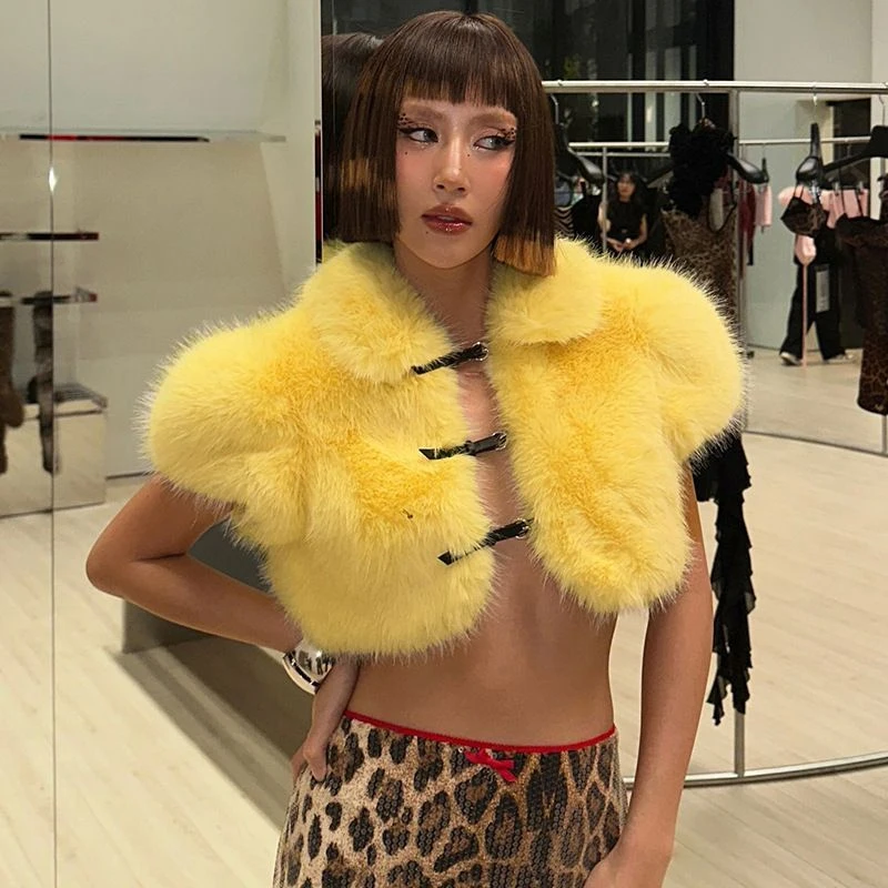 Jaket Pendek Bulu Imitasi Trendix Wanita 2026 Baru Model Berongga Tanpa Lengan Cardigan Mantel Pesta Seksi Klub Atasan Crop Bertali Hot Girls