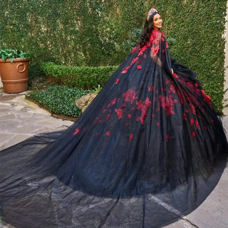 Applique di fiori da favola neri personalizzati con mantello 15 Abito da ballo Quinceanera con cinturino per spaghetti Vestido De