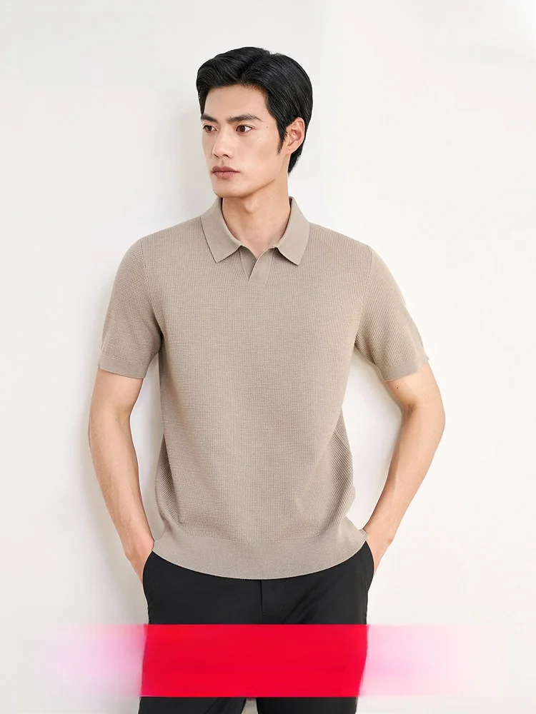 Fashionable Knitted Short Sleeve Woolen Sweater for Men Premium Spun Wool Embroidery Overhead Penguin Collar Texture Sensation