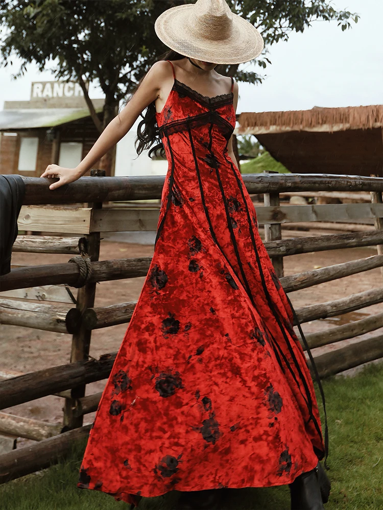 TIYIHAILEY Dresses Sleeveless Women Autumn Winter Printed Velvet New Fashion 2025 Strap Dresses Ladies Maxi Red Big Hem Lace