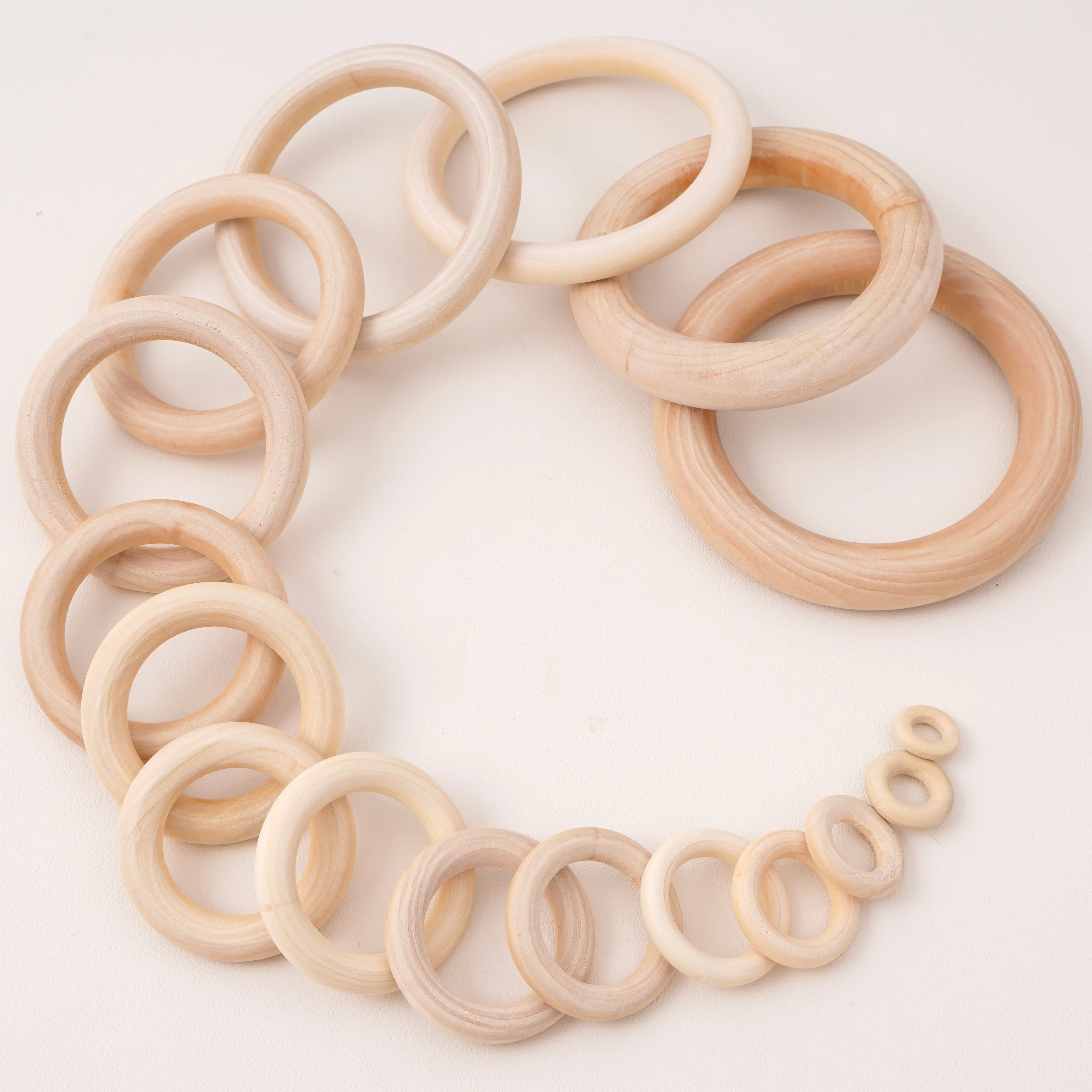 Unvollendete massive Holzringe, 15–100 mm, Naturholzringe für DIY-Kunsthandwerk, dekorative Anhänger, Schmuckherstellungszubehör