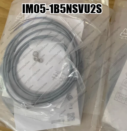 1pc IM05-1B5NSVU2S proximity sensor new tool accessories