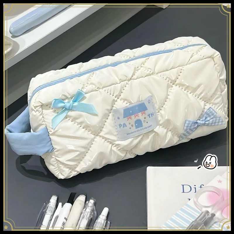 

Light blue dream cute girl heart ins style high value stationery bag cartoon pencil bag