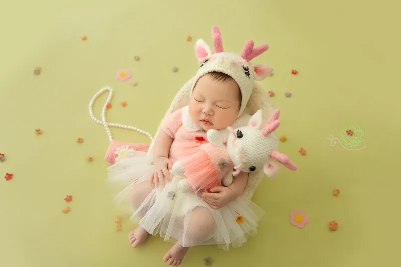 ❤️CYMMHCM pakaian fotografi bayi, topi Naga + pakaian + boneka 3 potong/set, aksesori alat peraga foto bayi, pakaian tembak Studio