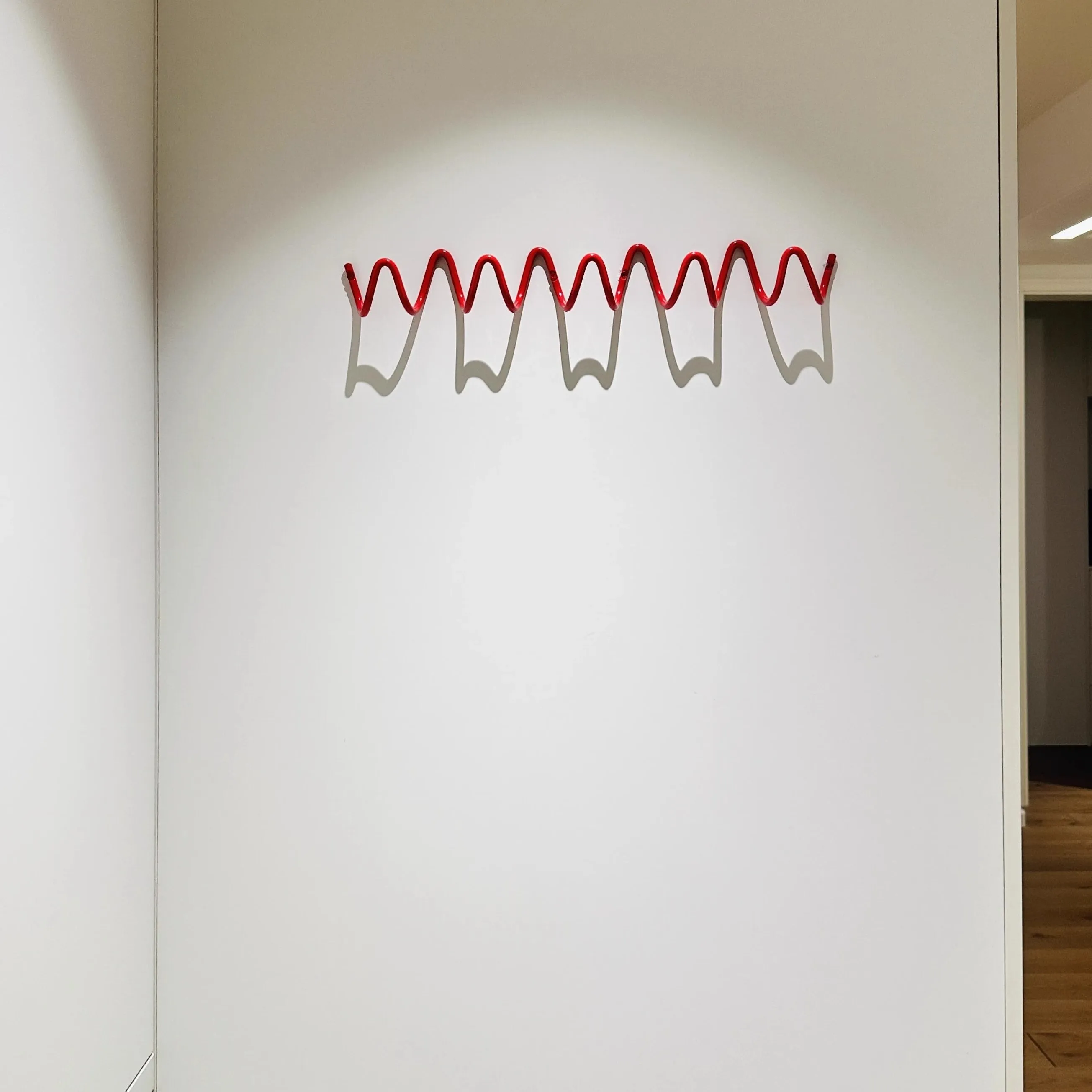 

Creative Art Home Decoration Living Room Wall-Mounted Storage Rack Clothes Coats Hats Hooks Red Metal Background Wall Ornament