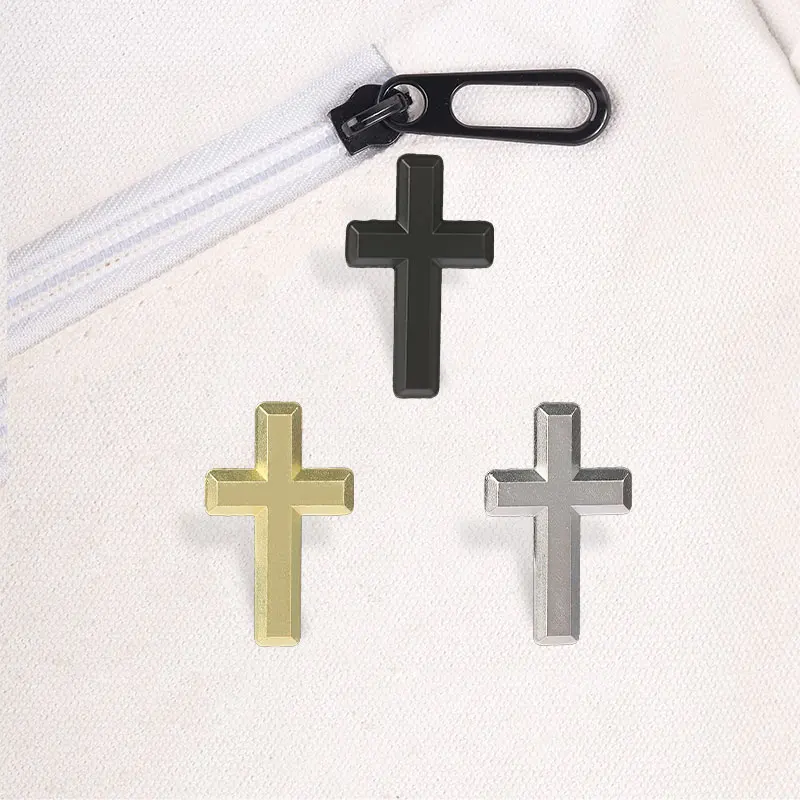 Klassischer, schlichter Metallkreuz-Abzeichen-Anstecker mit religiösem Motiv, Emaille, spiritueller Anstecker für Anzug, Revers, Rucksack, Dekoration, Geschenk – Detail 4