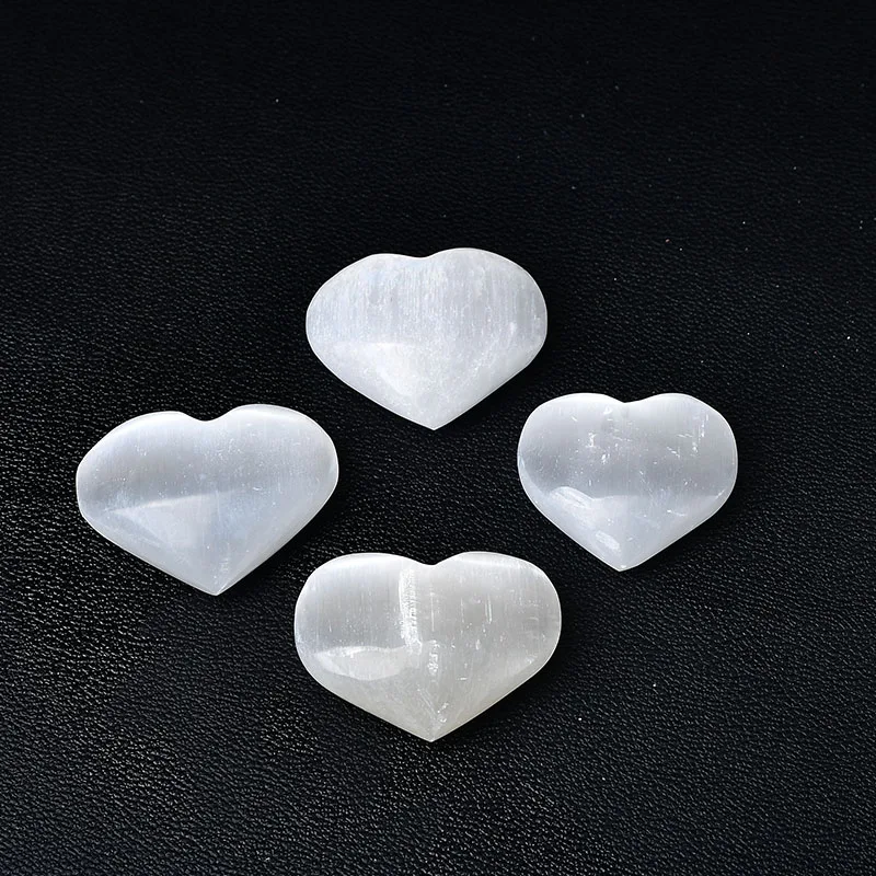 100%Natural White Selenium Heart Handmade Crystal Carving Plaster Crystal Healing Stone Cat Eye Gemstone Home Decoration DIY Gif