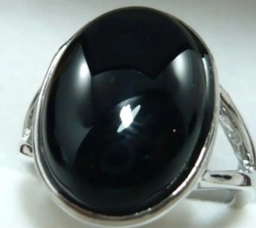 Stunning black agates bead new ring