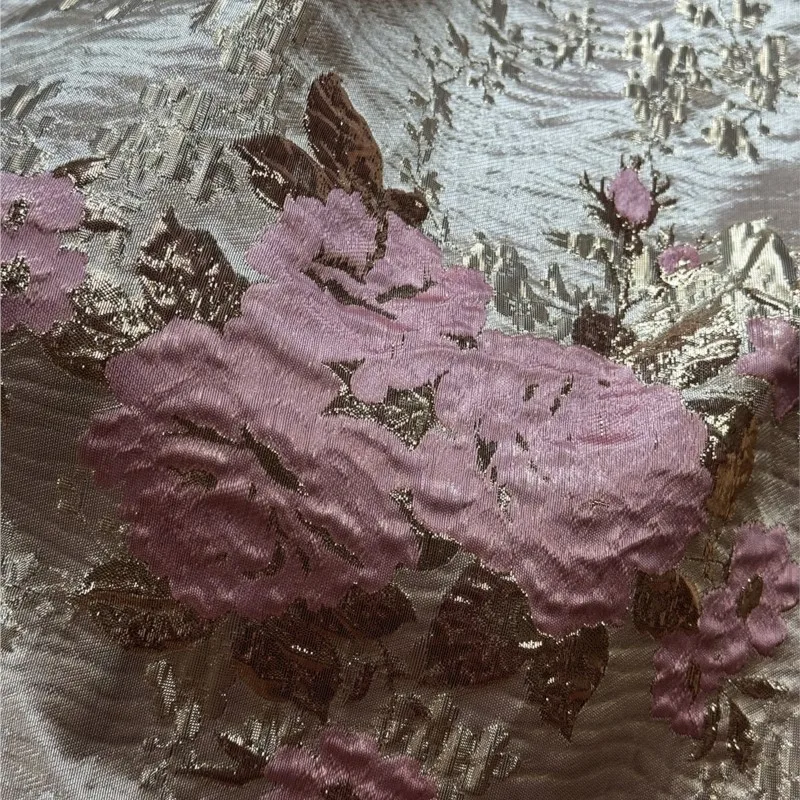 

Luxurious gold silk jacquard dress fabric toasting fashion brocade fashionable