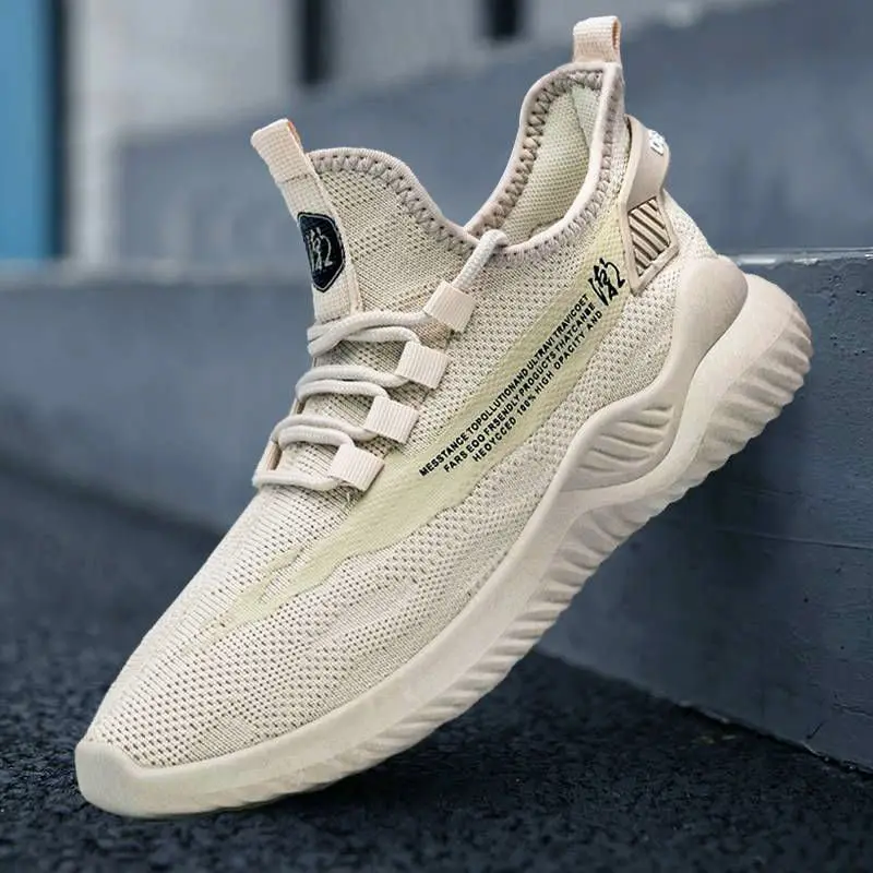 New autumn and winter fly-woven flat light shoes trend casual running shoes men and women breathable light sports shoes