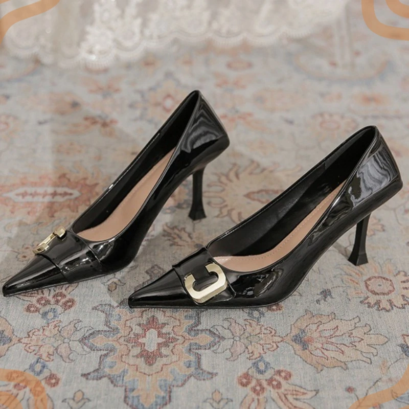 Women's Shoes Fashion Metal Decoration Pointed Toe High Heels for Woman Elegant Office Casual Shoes Designer Shoes Zapatos Mujer