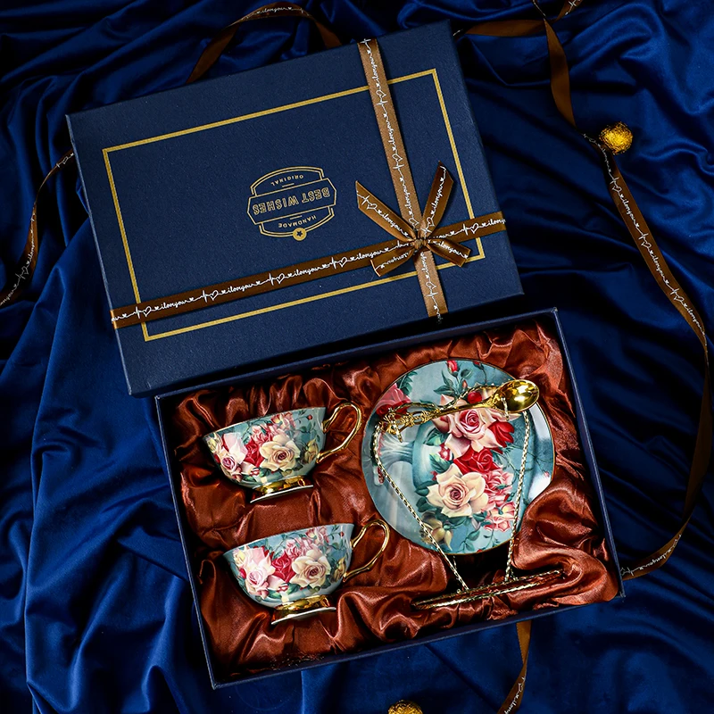 Nordic Style Creative Flowers Ceramic Cups and Saucers Set Tableware High-grade Cups and Saucers Exquisite Coffee Cup Gift Box.