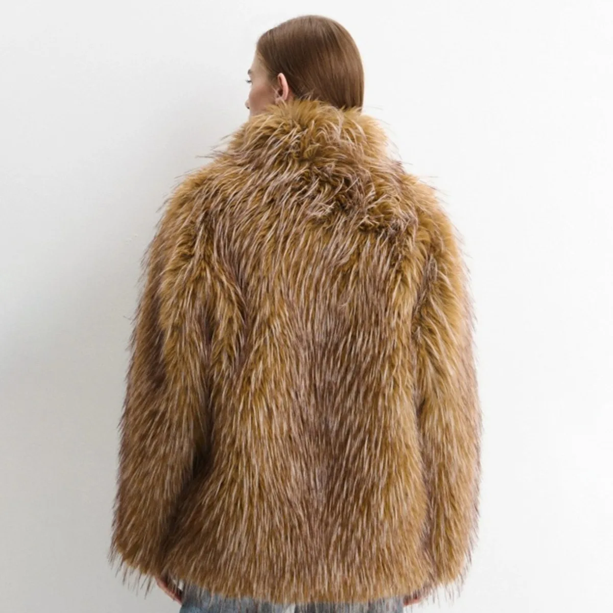 سترة BJT الفاخرة من الفرو الصناعي للنساء لشتاء 2025 دافئة للغاية وأنيقة وبسيطة غير رسمية مميزة بلون سادة وأنيقة متعددة الاستخدامات #5