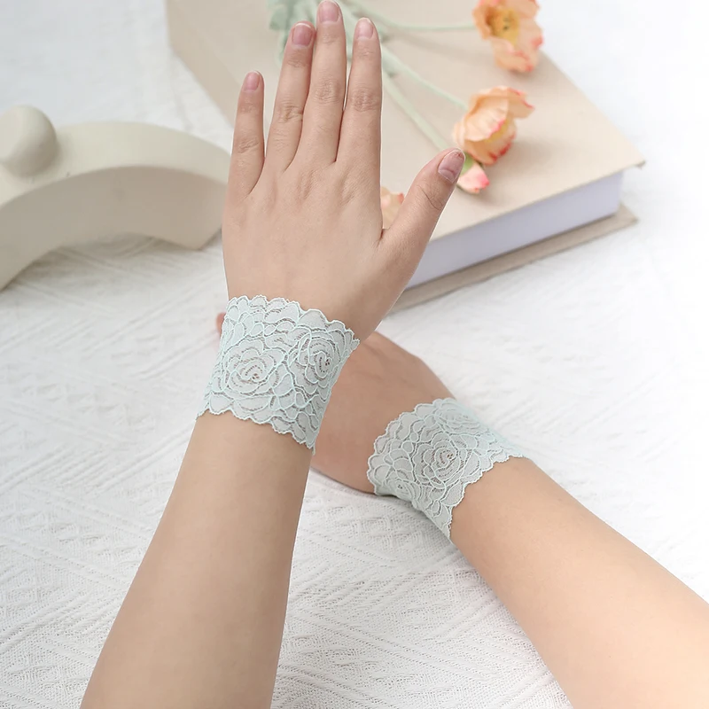 Sexy Lace Sleeve Women Short Arm Cuff Thin Elastic Cover Scars Wrist Summer Driving Fingerless Sunscreen Mittens - view 5