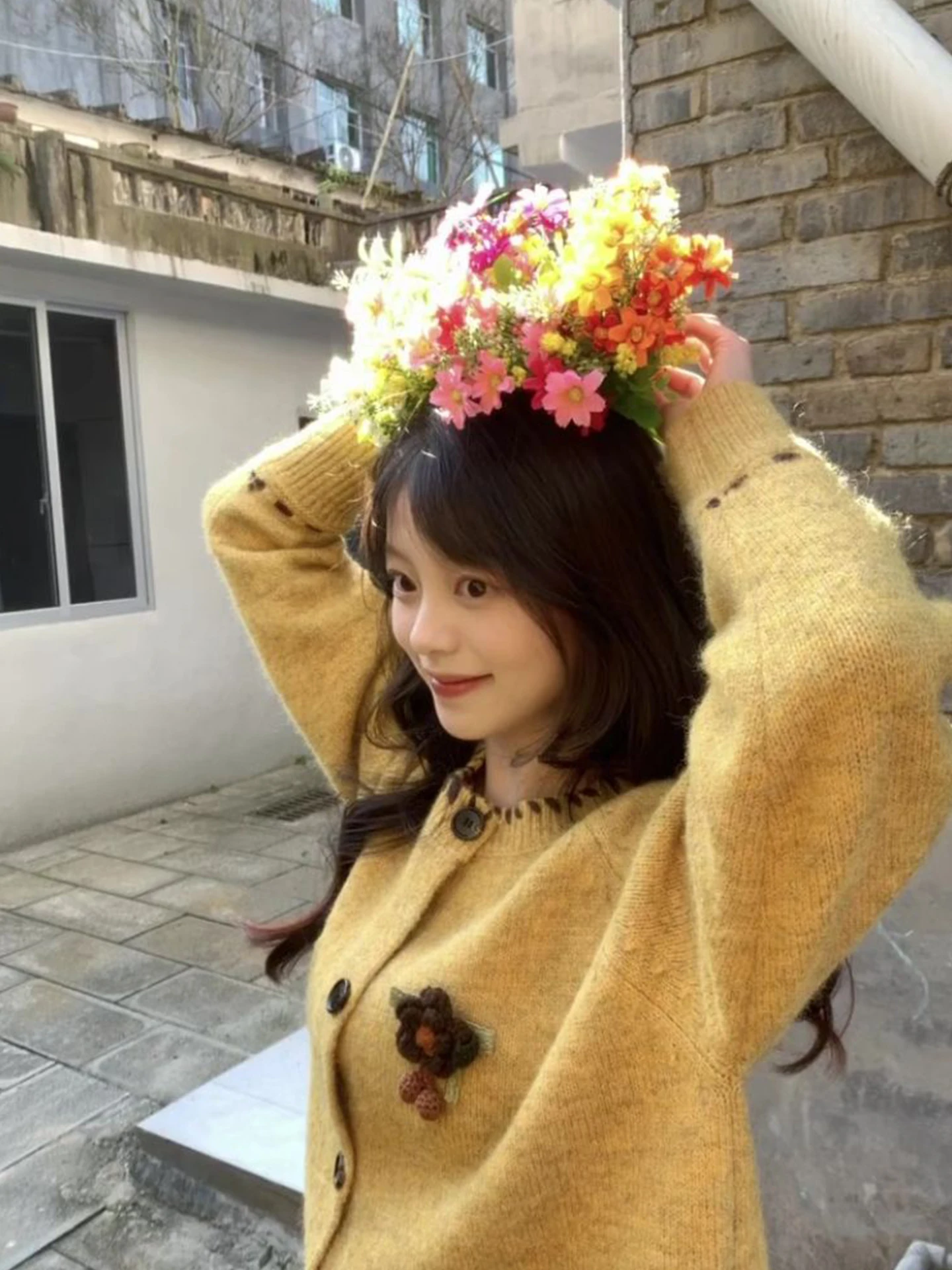 

Дизайнерский кардиган из трикотажа с цветными блоками, женский, осенне-зимний, в стиле «ленивый шик», омолаживающий свитер-пальто