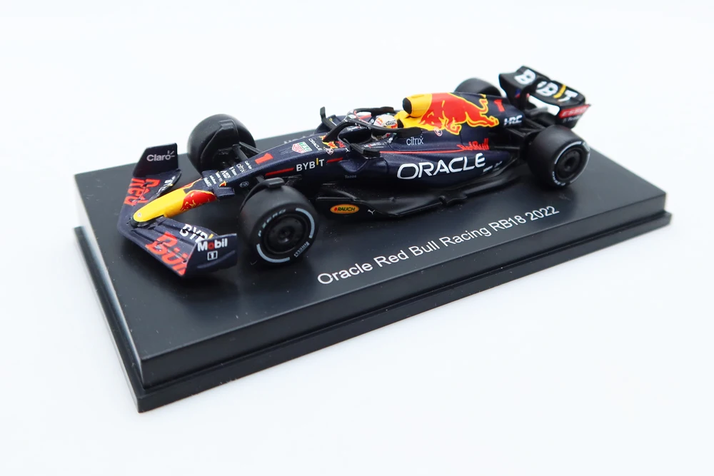 Spark 1:64 F1 2022 Oracle RB Raccing RB18 NO.1 MAX / NO.11 S.Perez Model Car