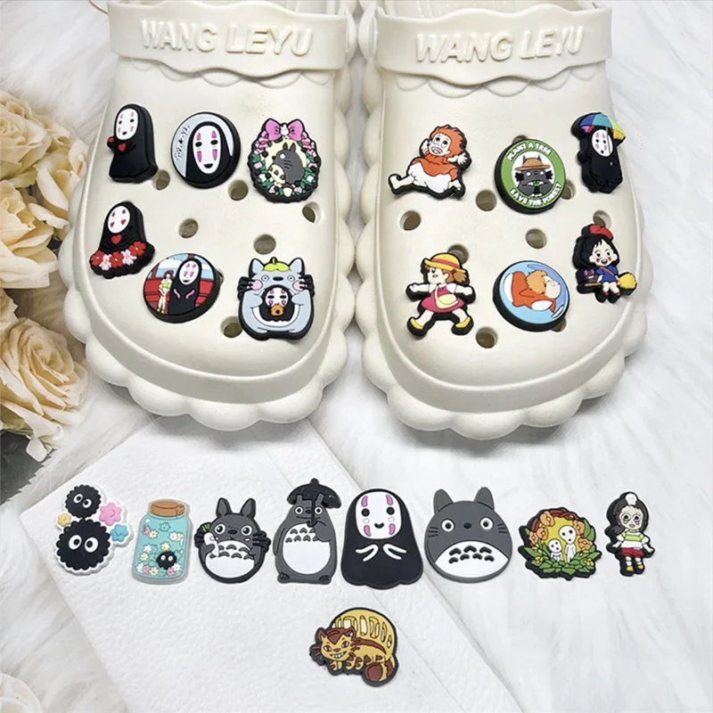 20/21/41 Stück Hot Toys Japanische Anime-Schuh-Charms Cartoon Clog Sandalen Gartenschuh-Dekoration Zubehör Schnalle Freunde Party-Geschenke – Detail 6