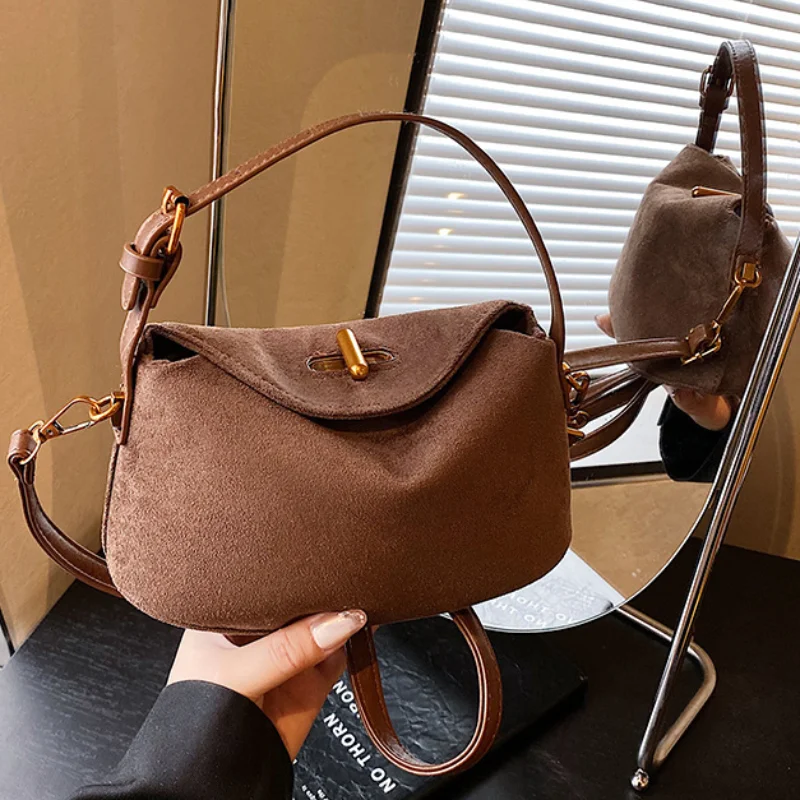 

Simple Fashion One-shoulder Handbag Korean New Women's Large Capacity Small Square Bag High Value Casual Commuter Messenger Bag
