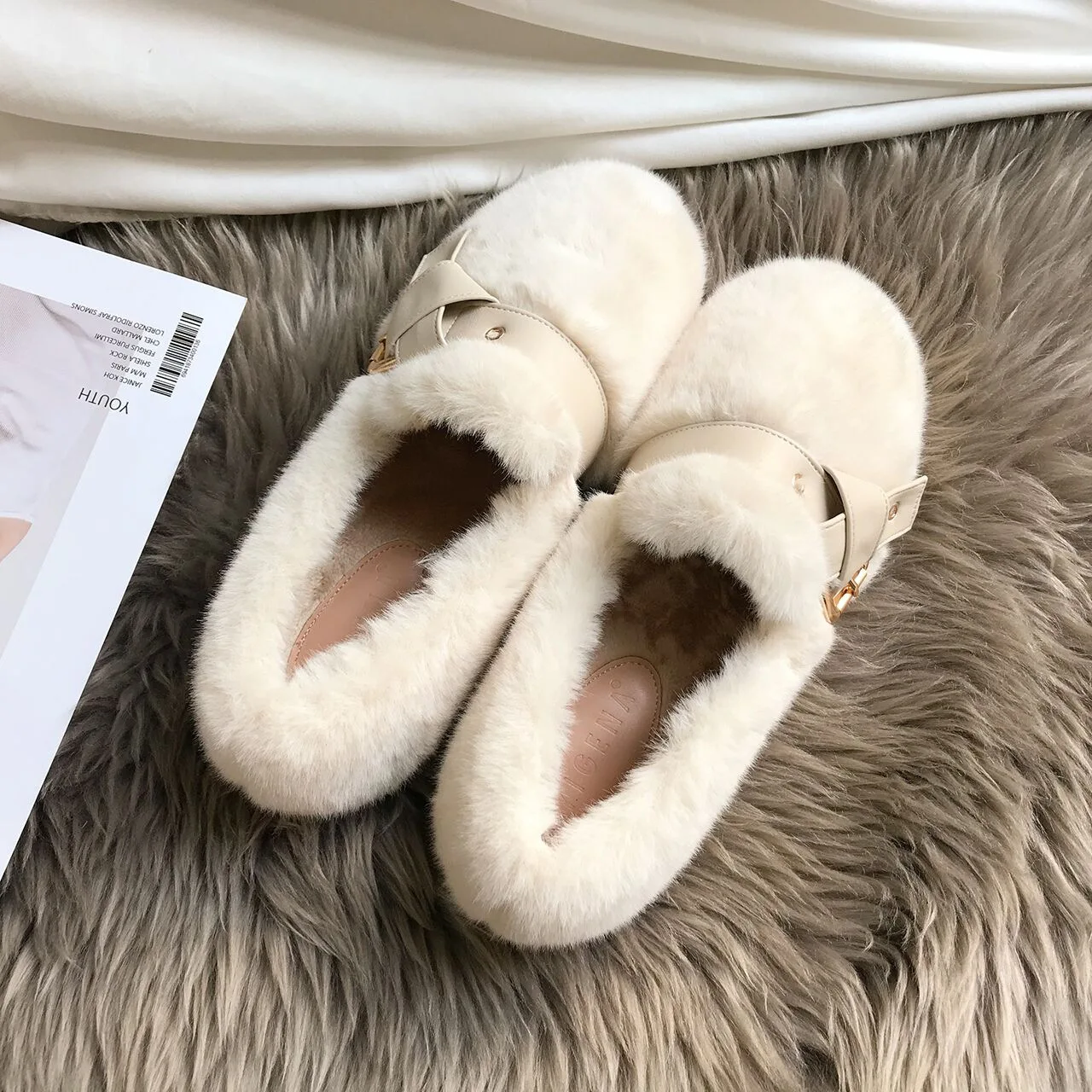 Luxury Fur Moccasins Femme Winter Cotton Shoes Women Warm Plush Loafers Comfortable Slip-on Female Casual Fluffy Furry Flats