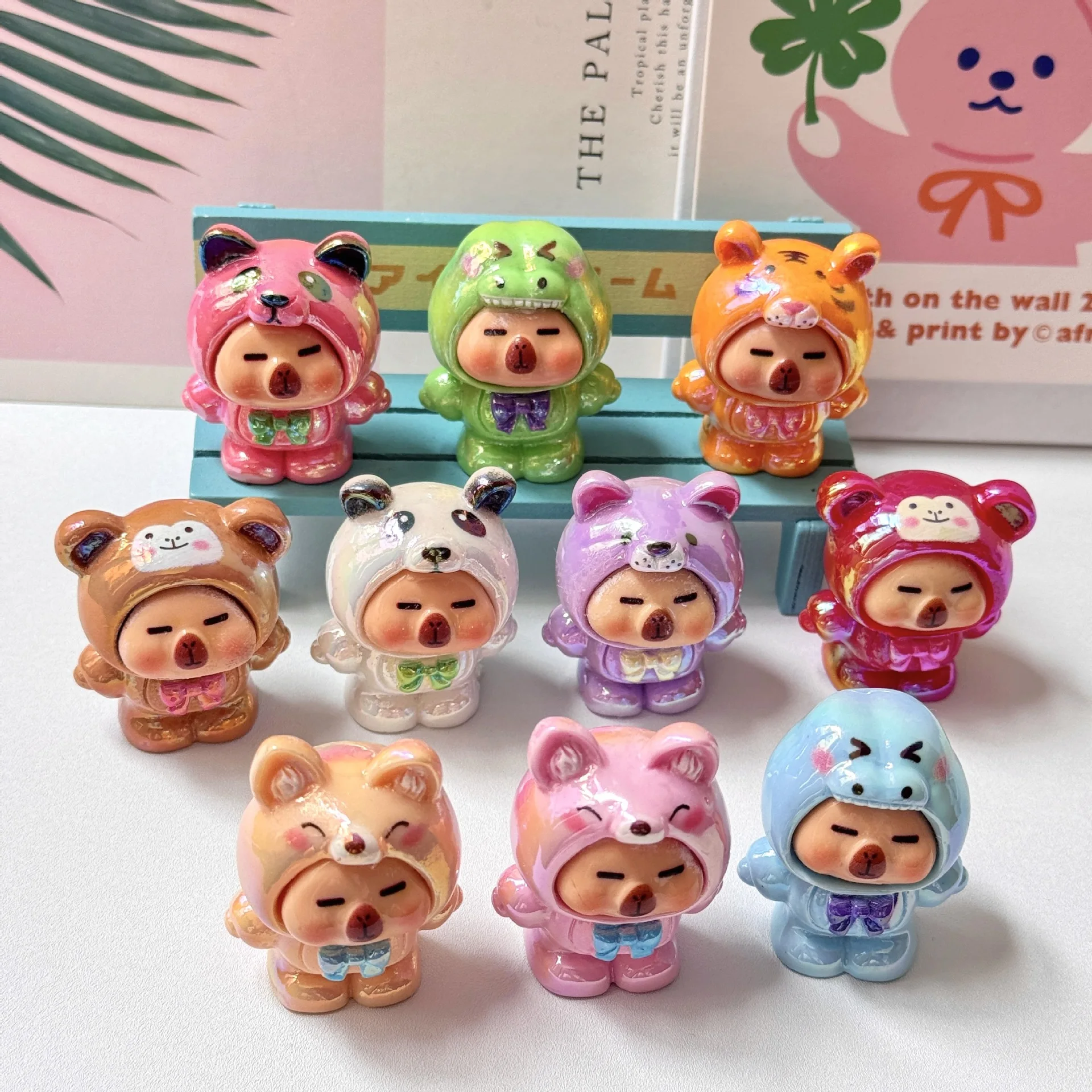 

Electroplated Kapibala cute diy decorative items, pendants, keychains, figurines, desktop small ornaments, resin accessories