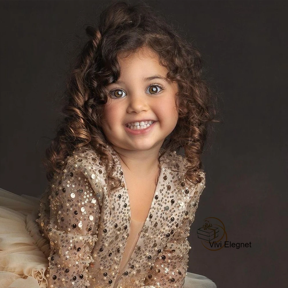 Champagne V Neck Flower Girls Dresses with Sequined 2023 Summer New Tiered Full Sleeve Christmas Gowns فلور فتاة اللباس