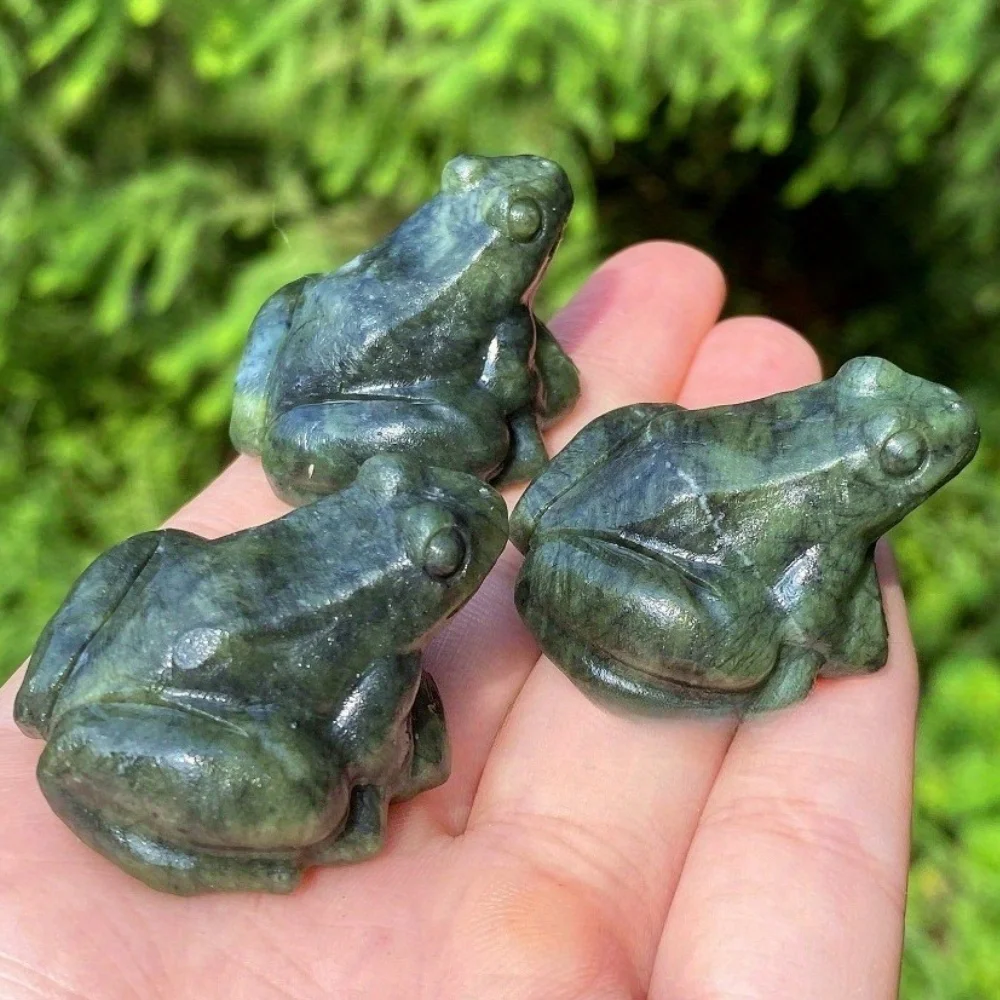 1.38/1.97inch Natural Crystal Jade Stone Frog Figurine Animal Collectible for Amphibian Enthusiasts Gift