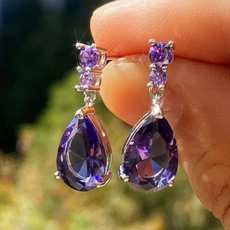 Wunderschöne AAA Zirkonia Wassertropfen Charm Damen Tropfenohrring Ehering Schmuck Weiß/Lila Hochwertige Ohrringe