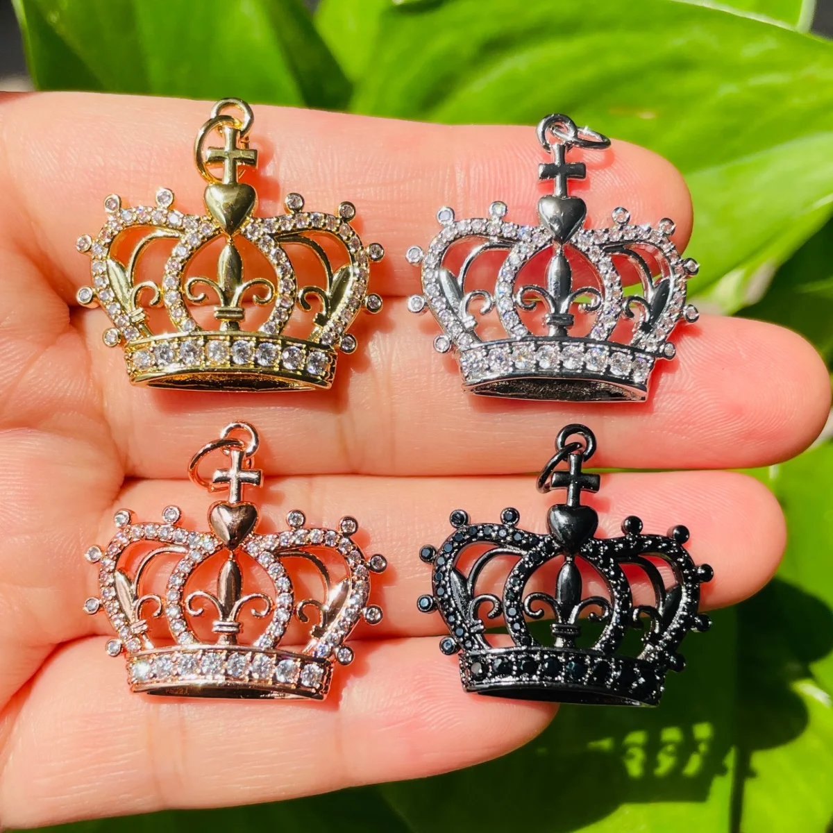 5pcs Zirconia Paved Queen Crown Charm for Women Bracelet Necklace Making Symbolic Pendant for Girl Jewelry Handcrafted Wholesale